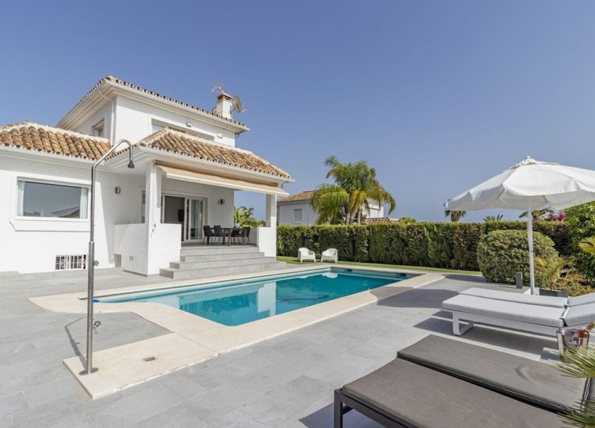 Resale - House - Detached Villa - Marbella - Marbesa