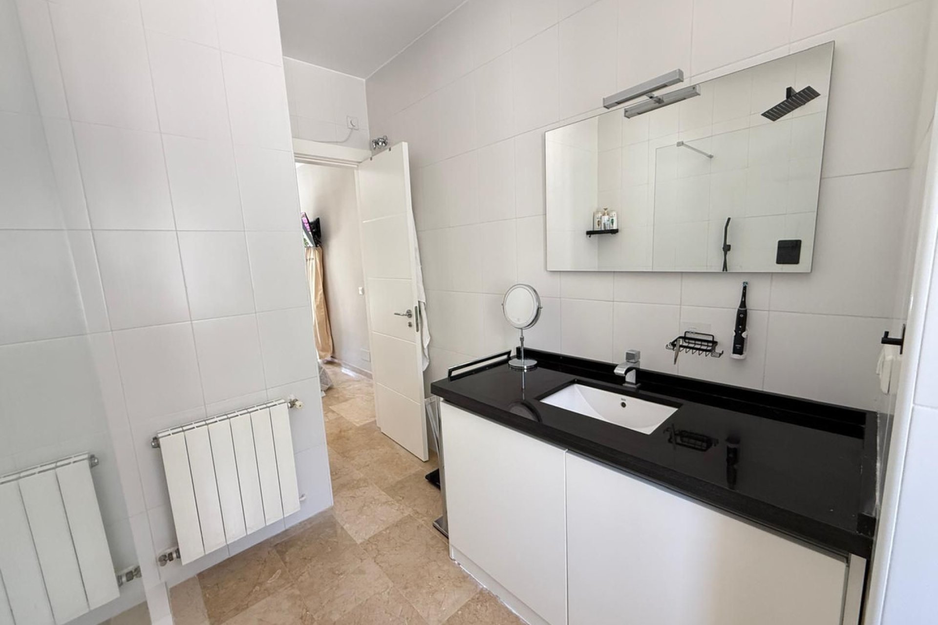 Resale - House - Detached Villa - Marbella - Marbesa