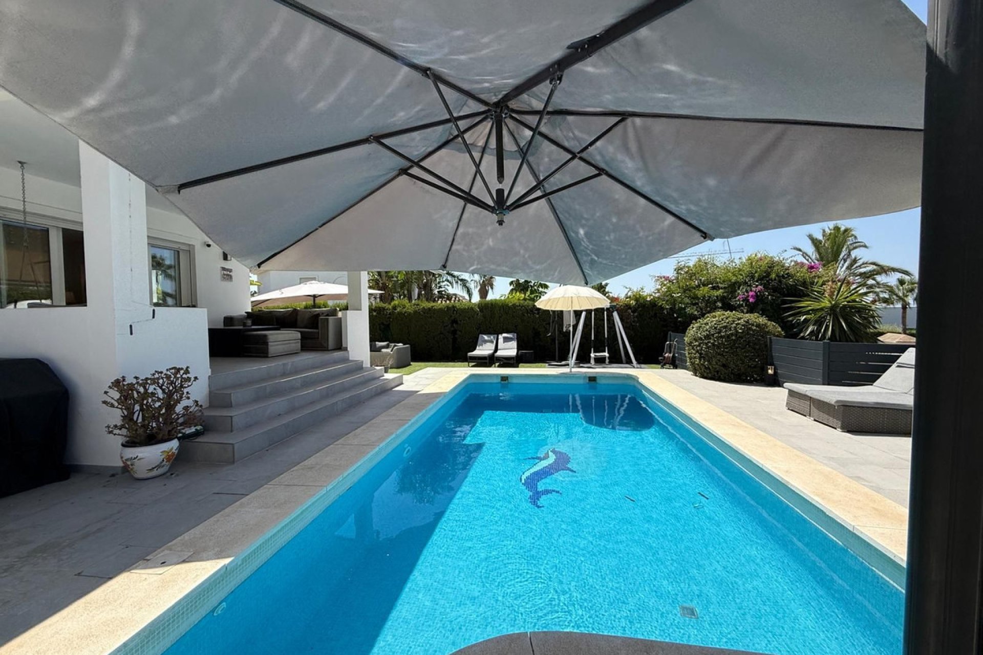 Resale - House - Detached Villa - Marbella - Marbesa