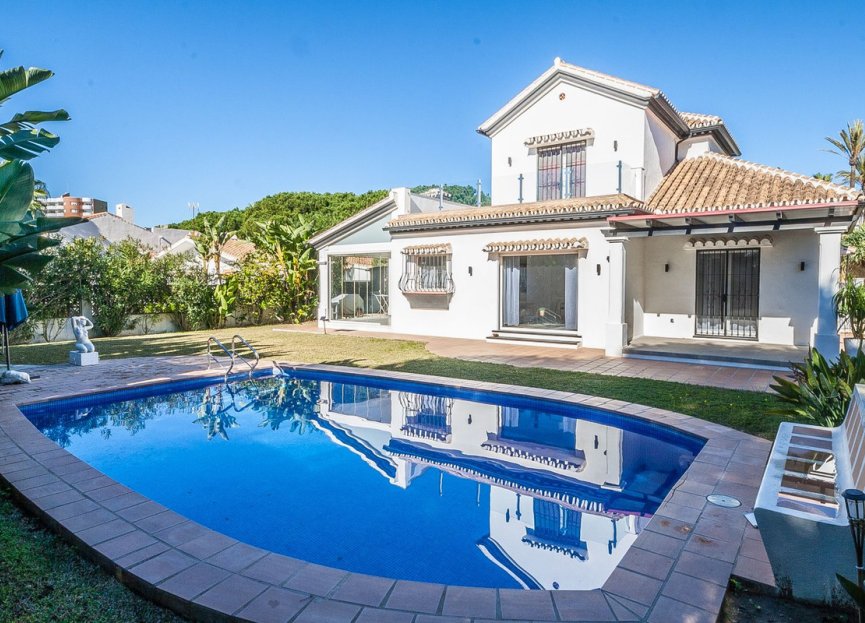 Resale - House - Detached Villa - Marbella - Marbesa