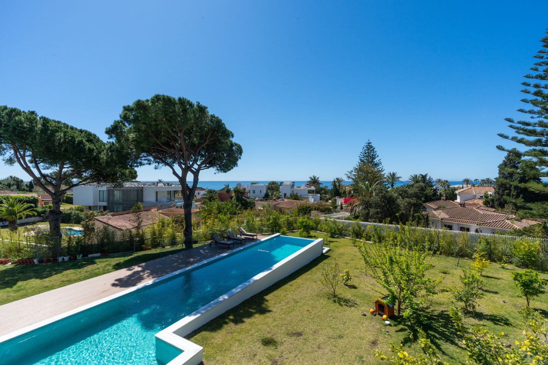 Resale - House - Detached Villa - Marbella - Marbesa