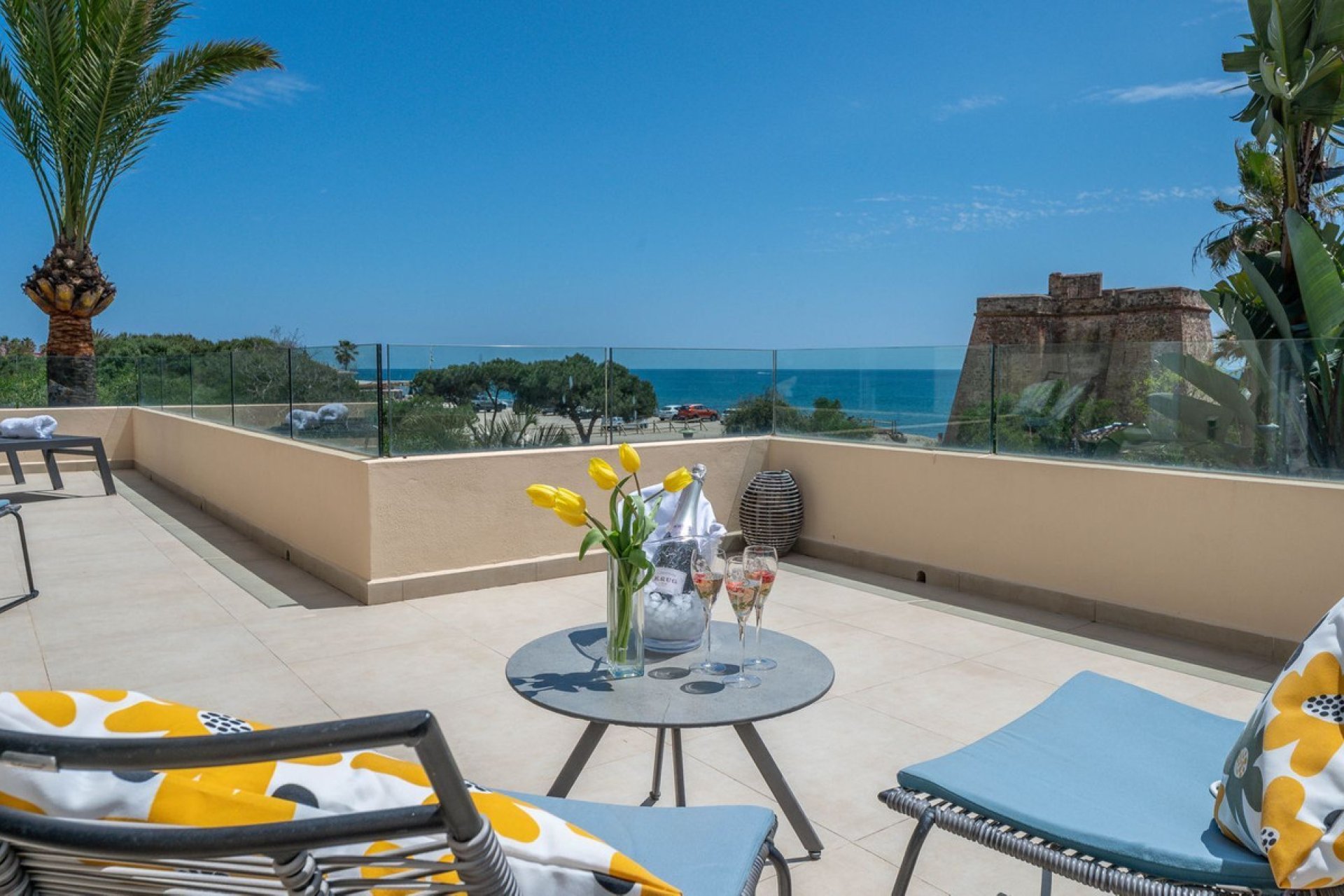 Resale - House - Detached Villa - Marbella - Marbesa