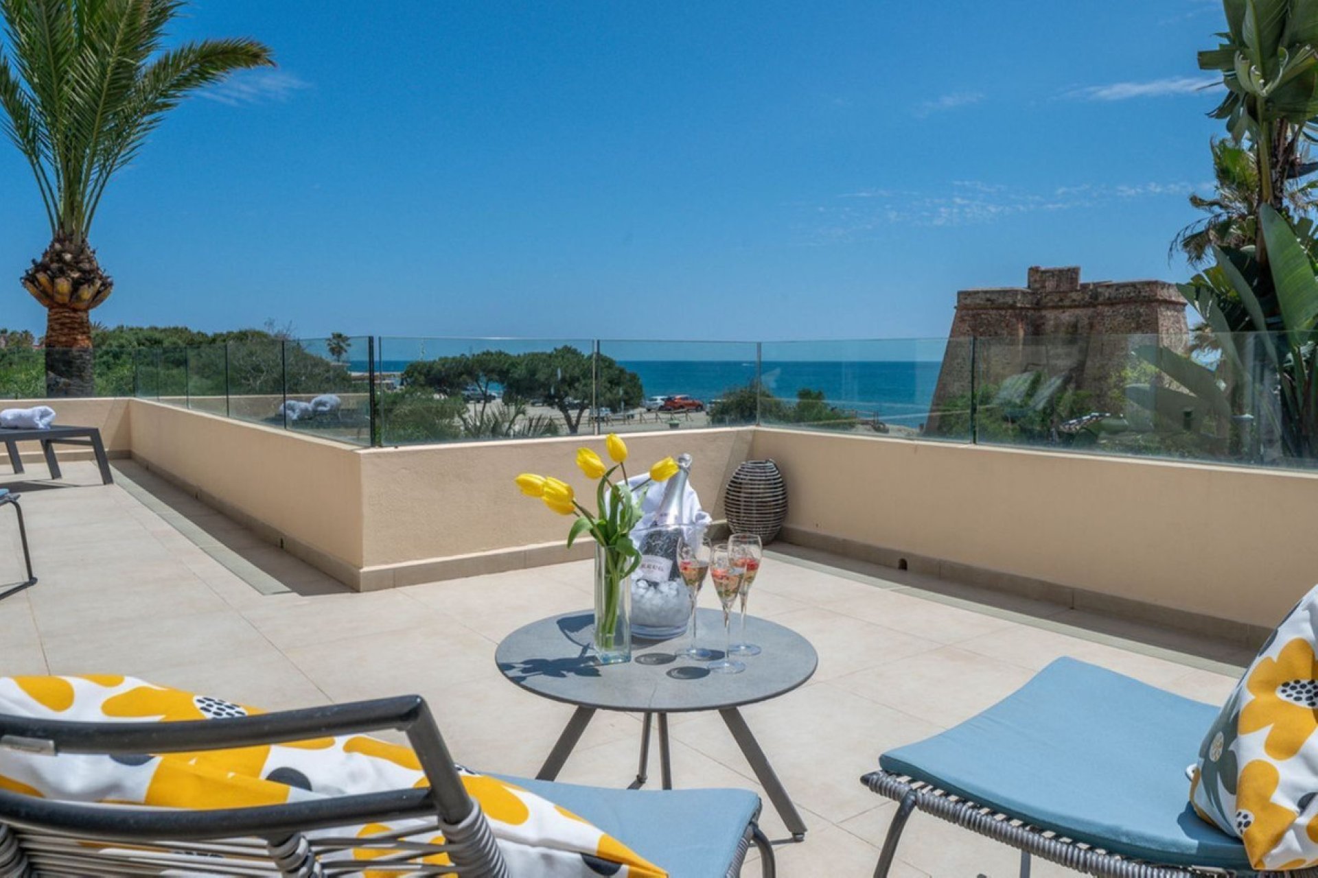 Resale - House - Detached Villa - Marbella - Marbesa