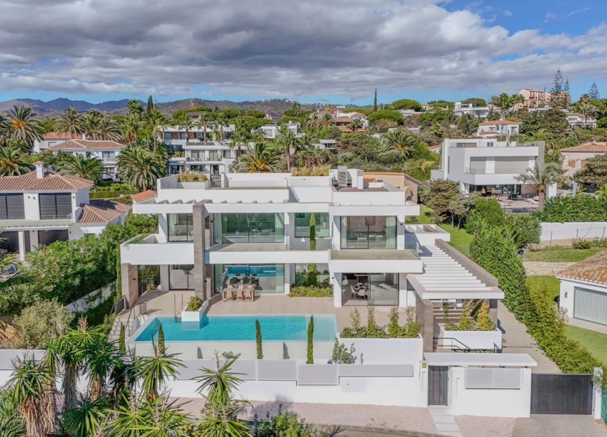 Resale - House - Detached Villa - Marbella - Marbesa