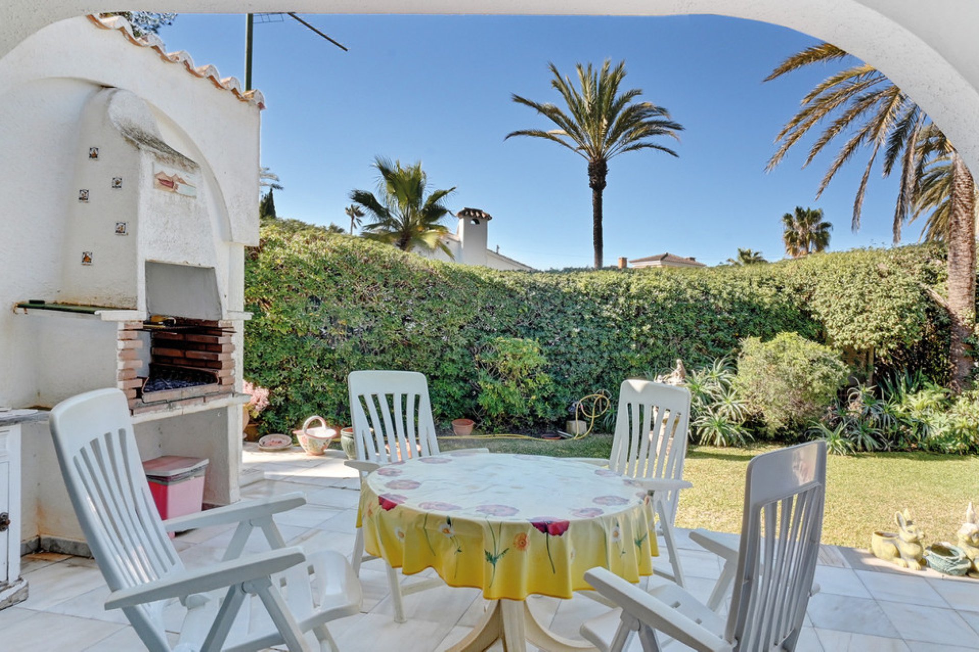 Resale - House - Detached Villa - Marbella - Marbesa