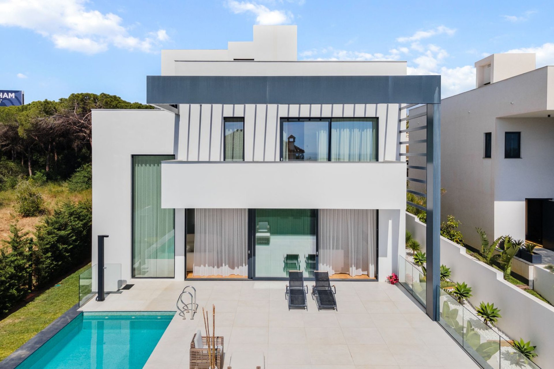 Resale - House - Detached Villa - Marbella - Marbesa