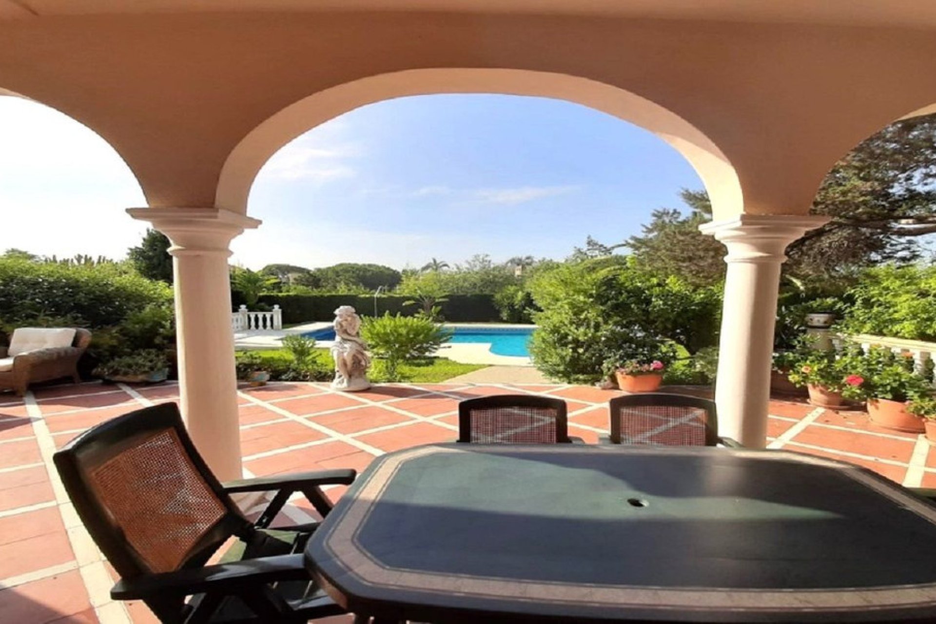 Resale - House - Detached Villa - Marbella - Marbesa