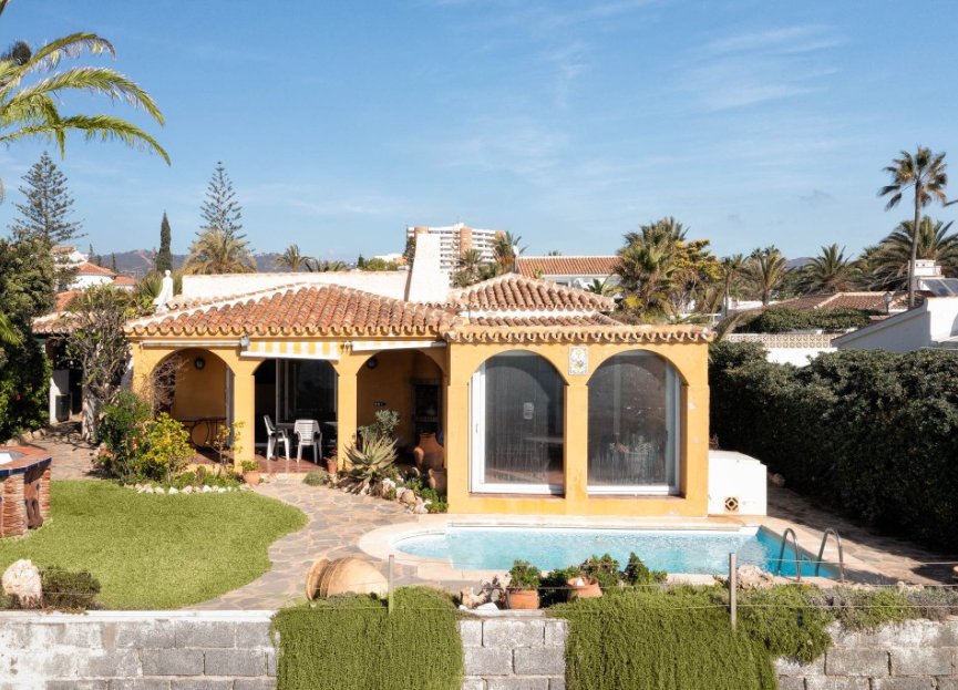 Resale - House - Detached Villa - Marbella - Marbesa