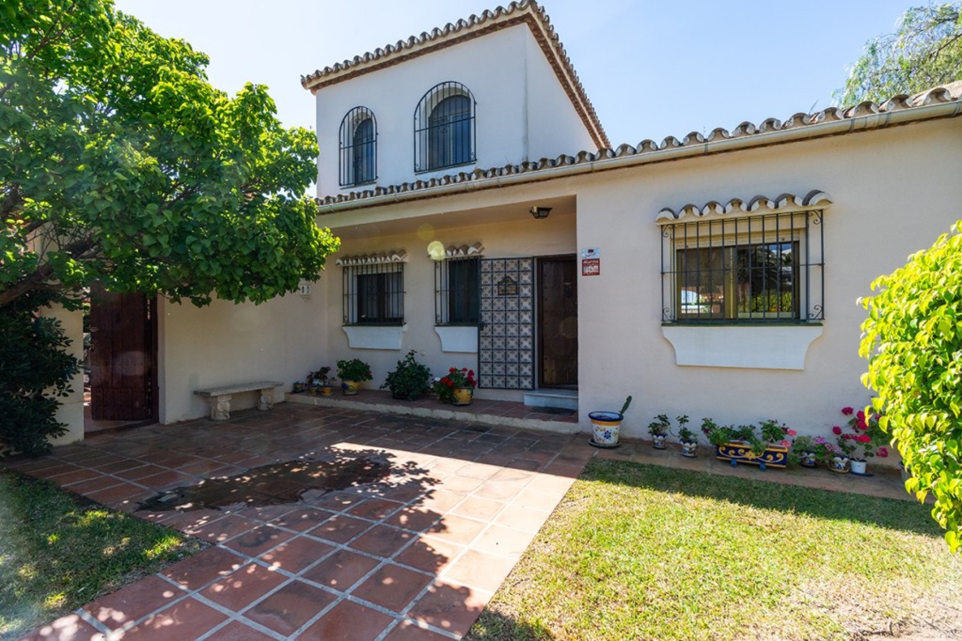 Resale - House - Detached Villa - Marbella - Marbesa