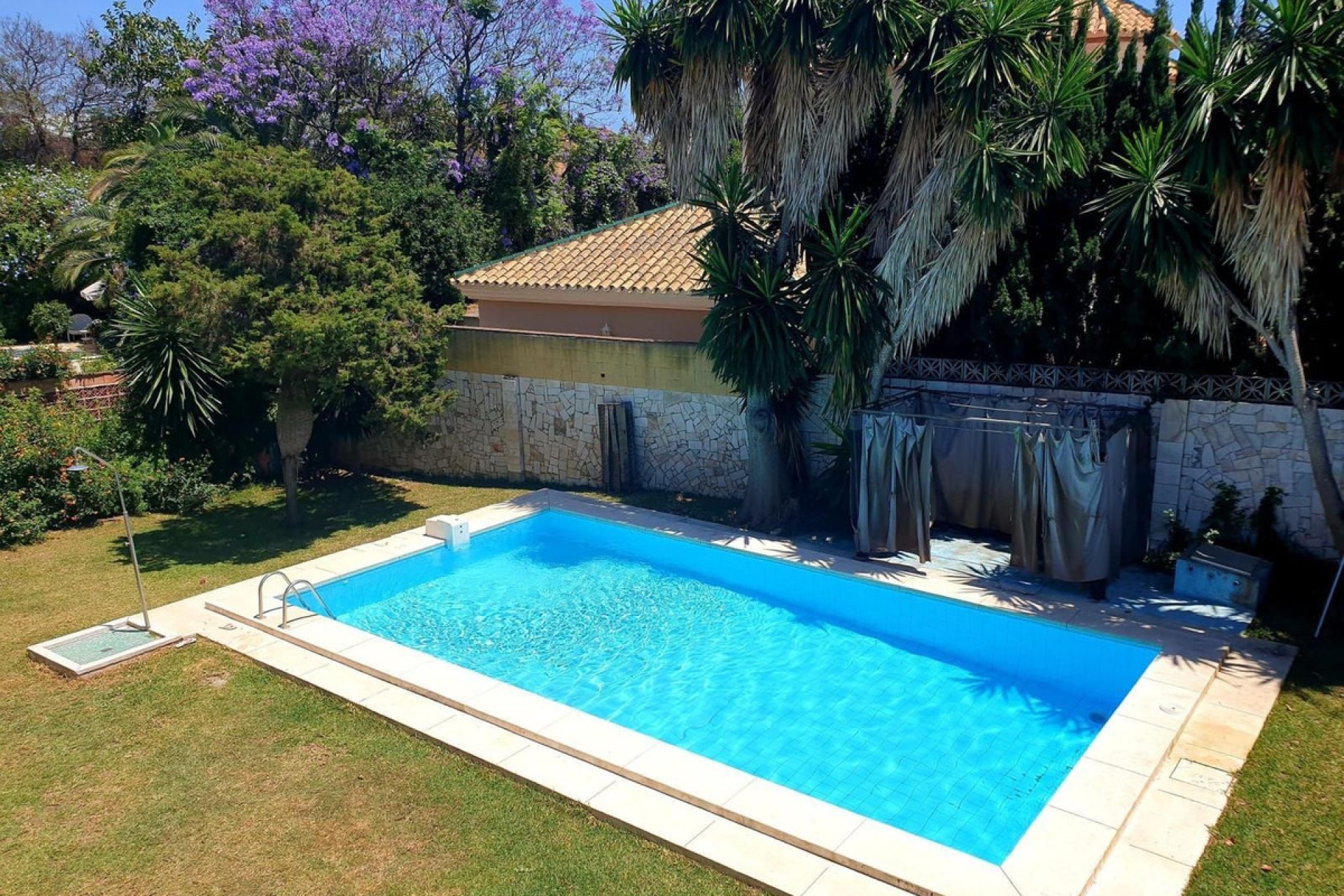 Resale - House - Detached Villa - Marbella - Marbesa