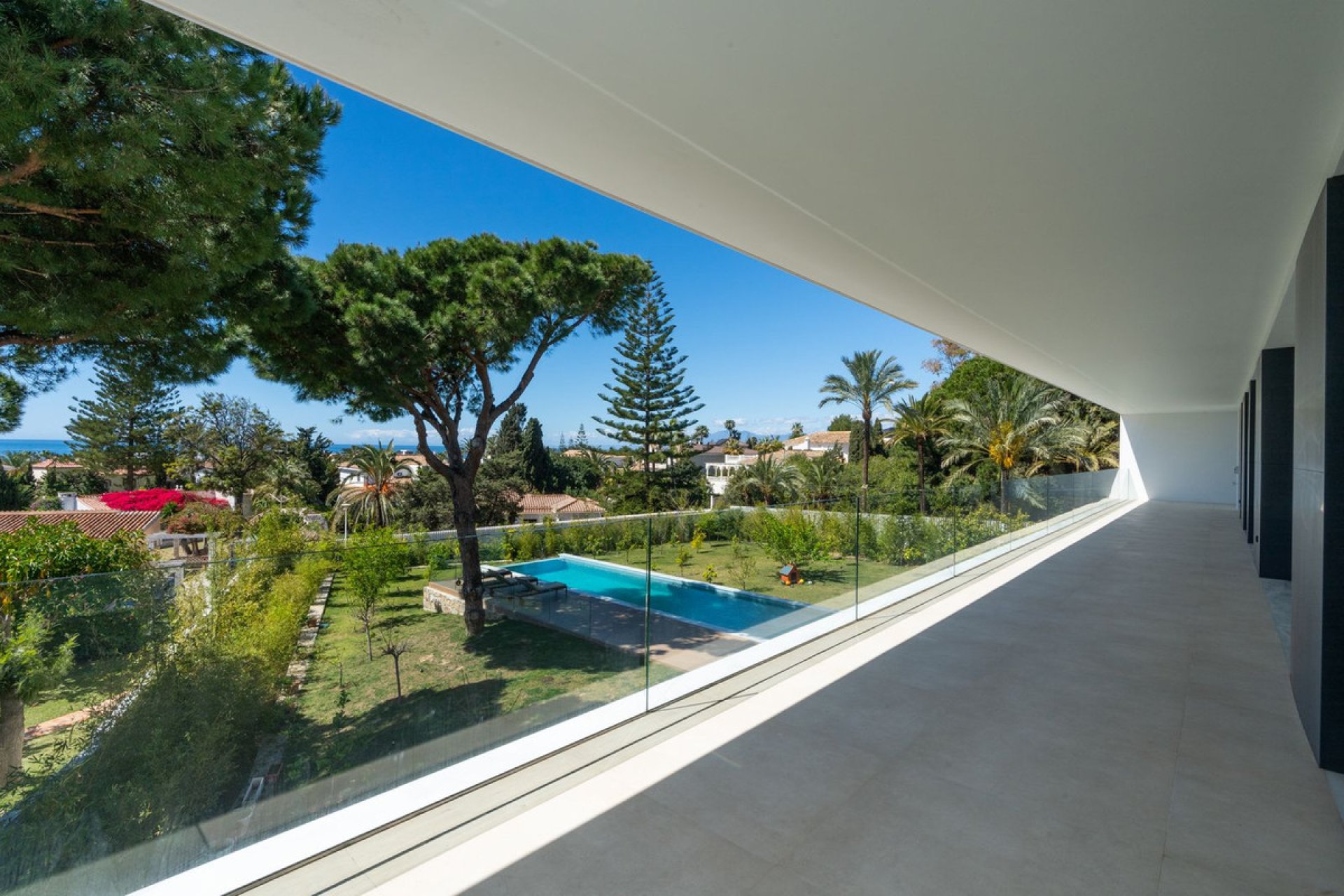 Resale - House - Detached Villa - Marbella - Marbesa