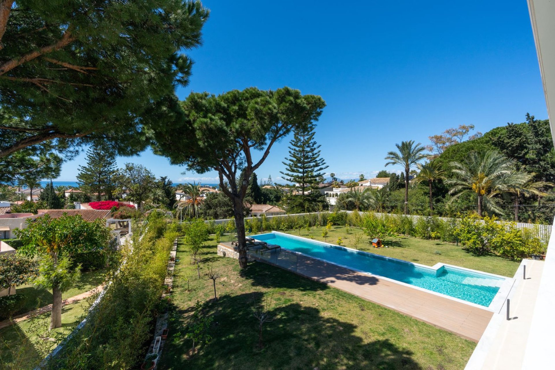 Resale - House - Detached Villa - Marbella - Marbesa