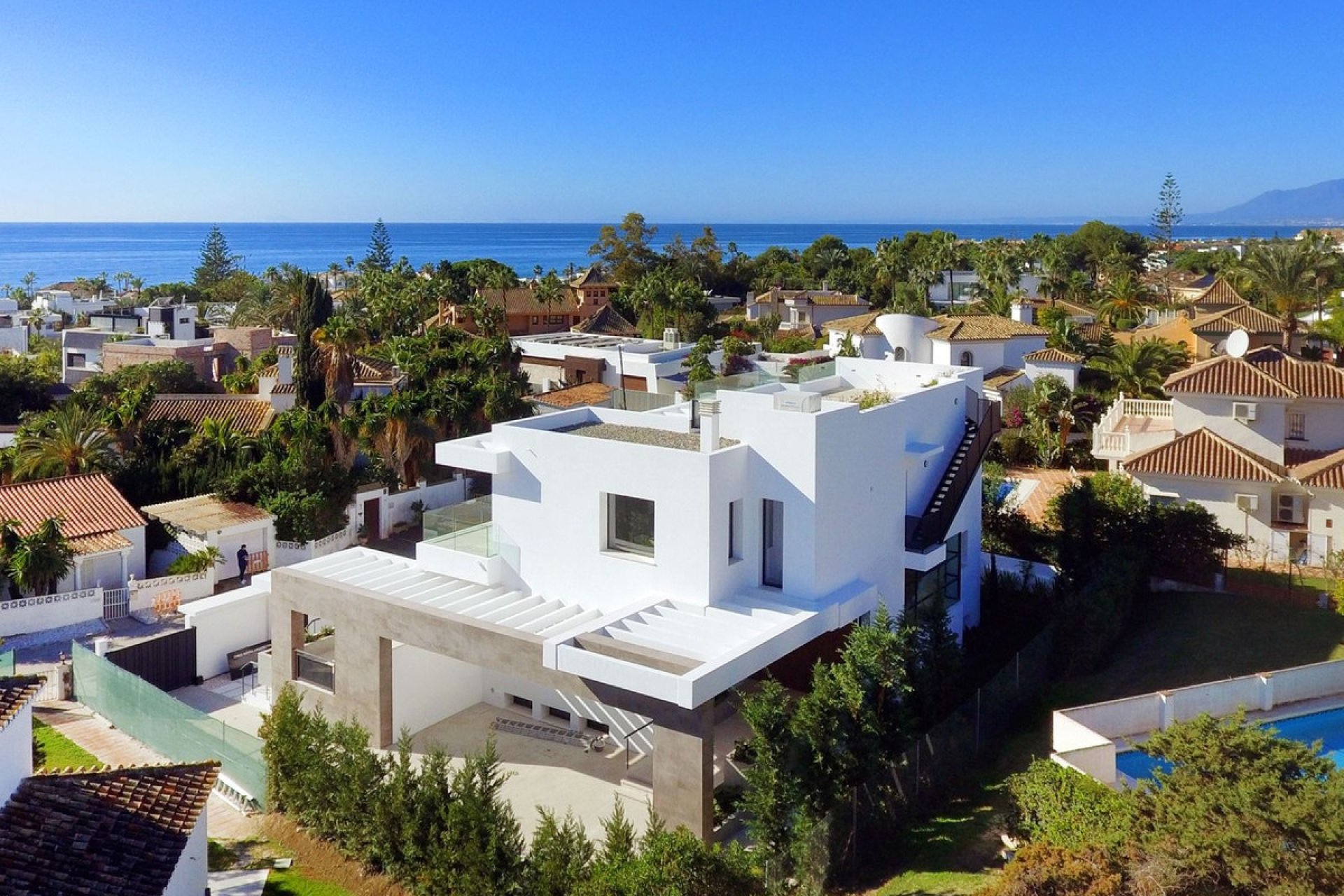 Resale - House - Detached Villa - Marbella - Marbesa