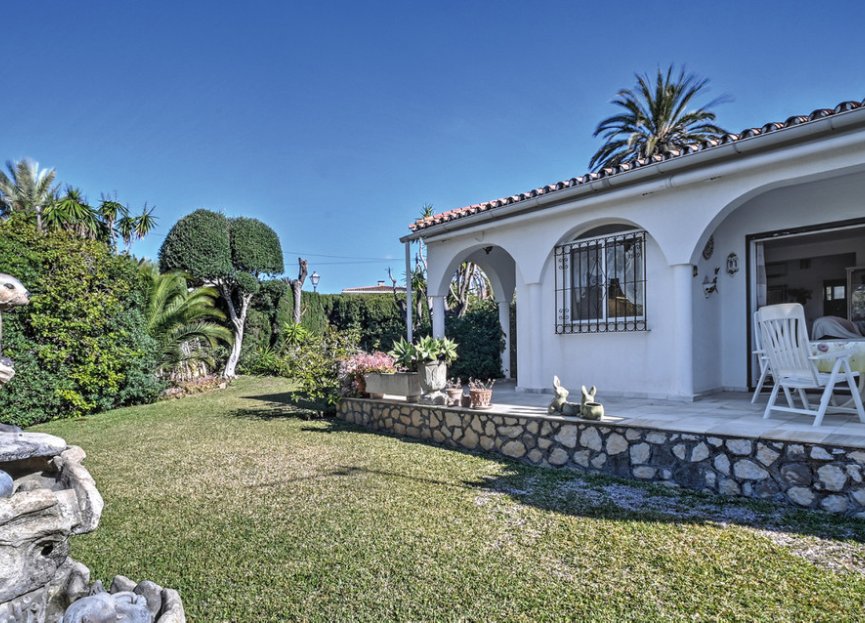 Resale - House - Detached Villa - Marbella - Marbesa