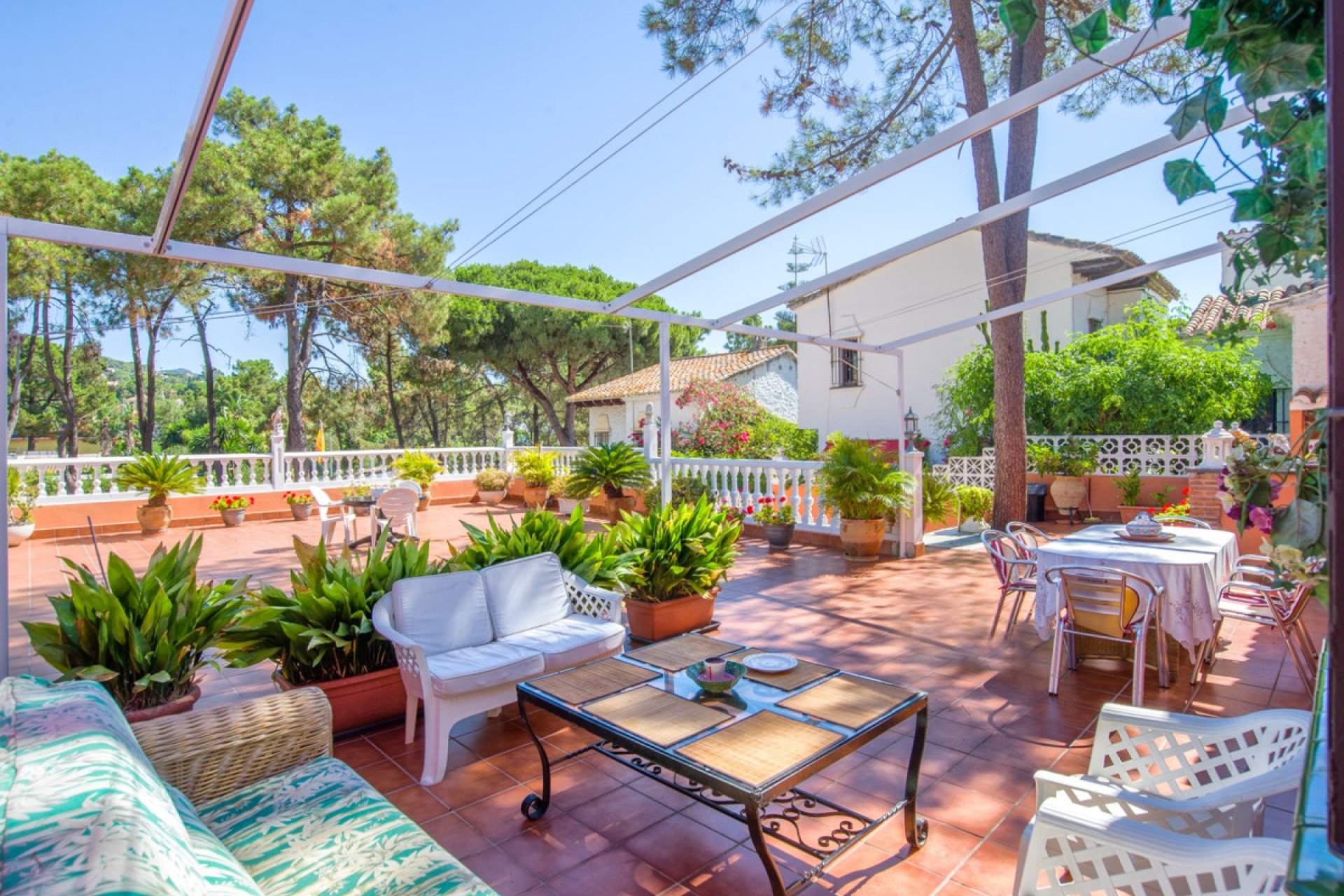 Resale - House - Detached Villa - Marbella - Marbesa