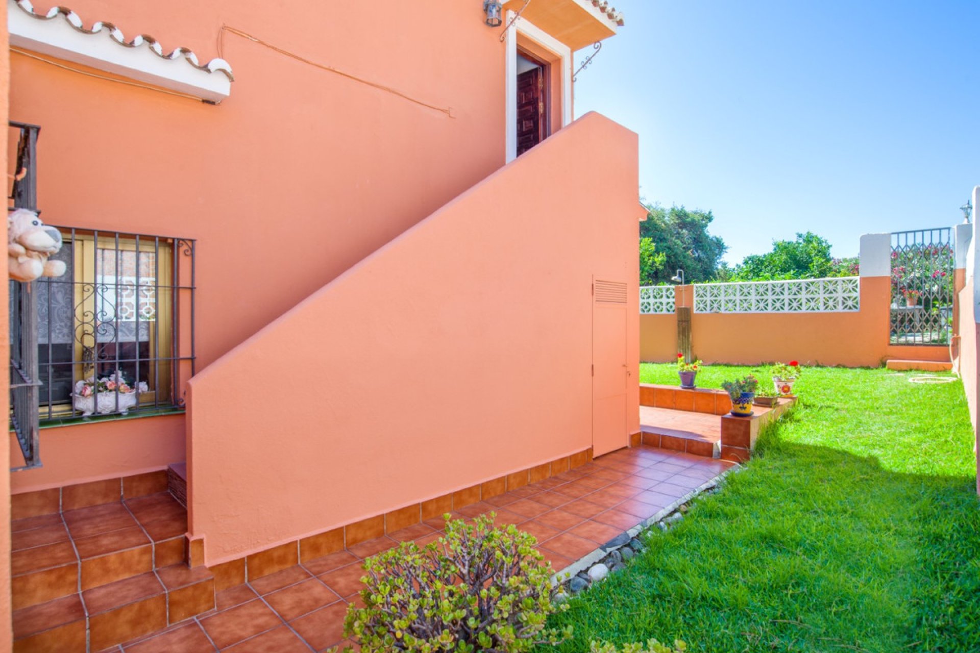 Resale - House - Detached Villa - Marbella - Marbesa