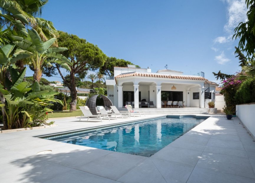 Resale - House - Detached Villa - Marbella - Marbesa