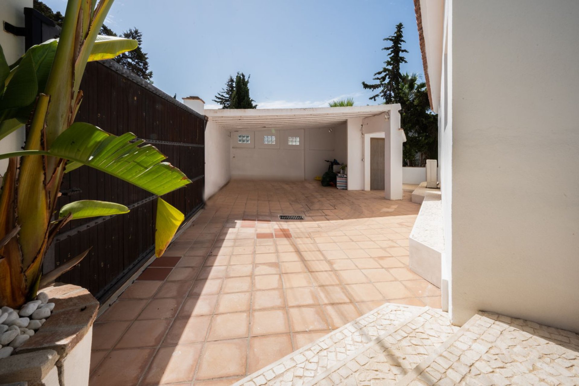 Resale - House - Detached Villa - Marbella - Marbesa