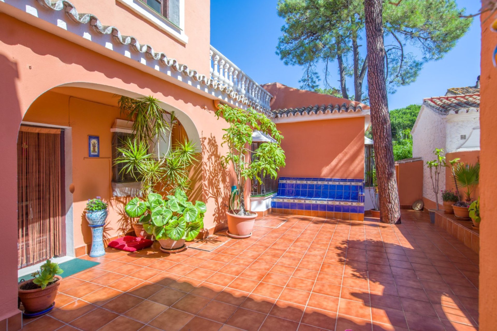 Resale - House - Detached Villa - Marbella - Marbesa