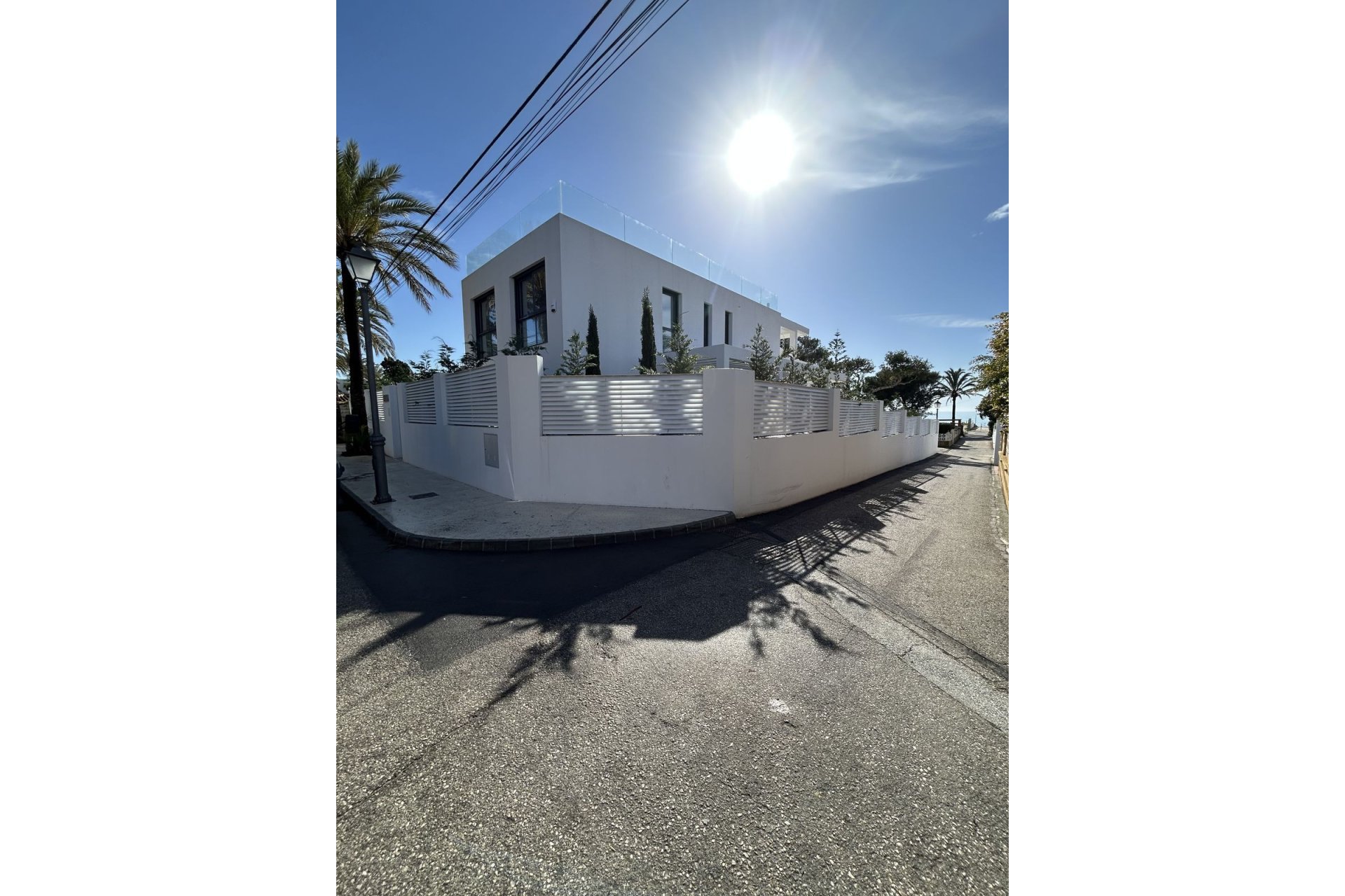 Resale - House - Detached Villa - Marbella - Marbesa