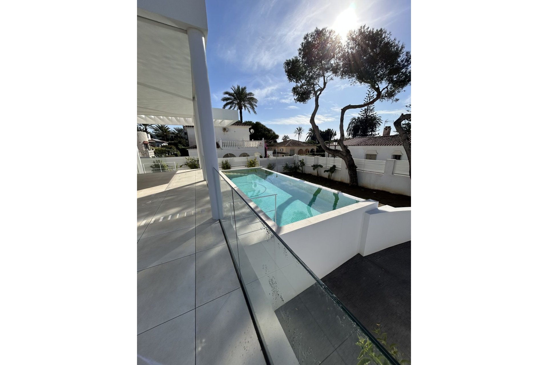 Resale - House - Detached Villa - Marbella - Marbesa