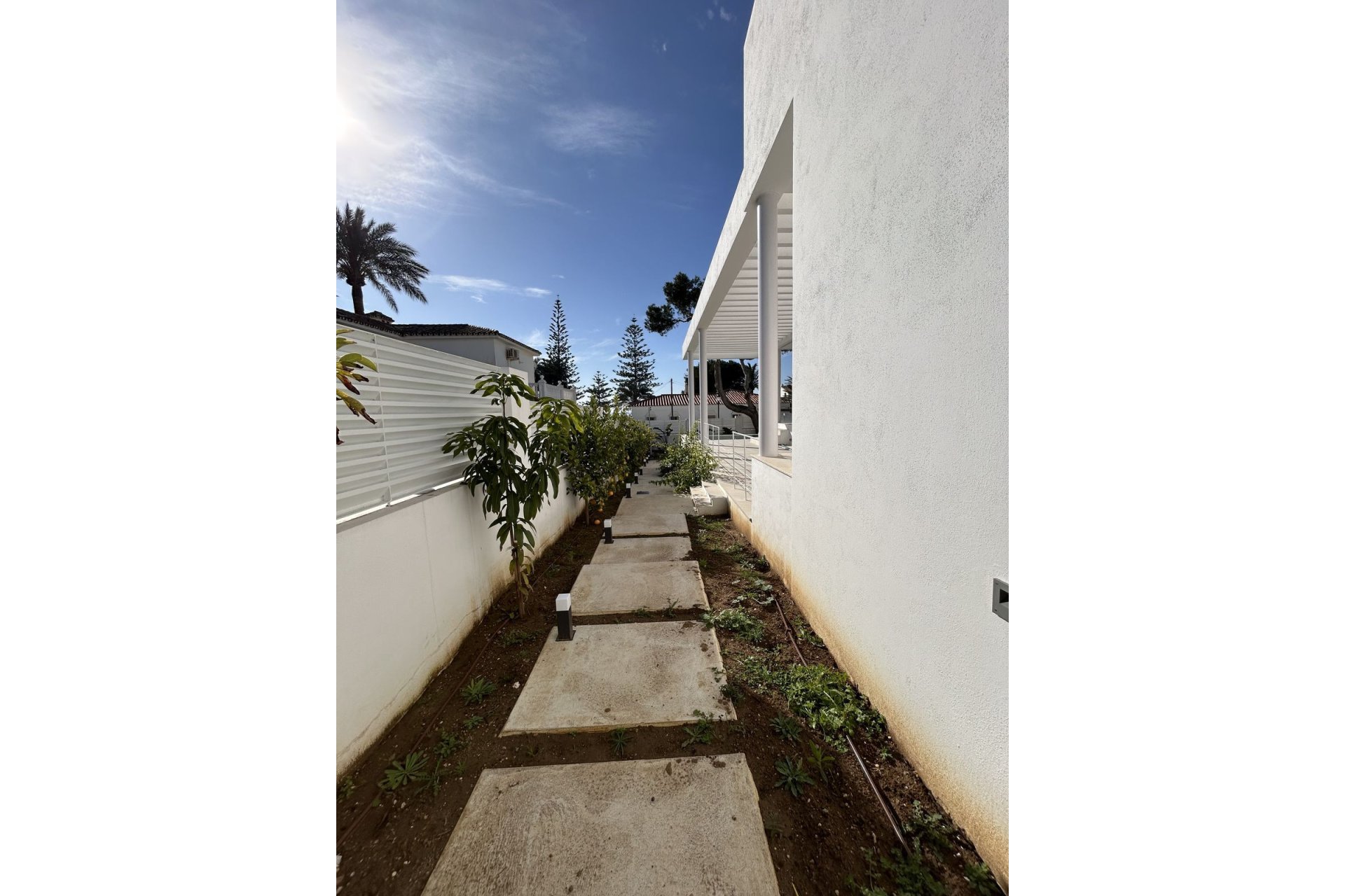 Resale - House - Detached Villa - Marbella - Marbesa