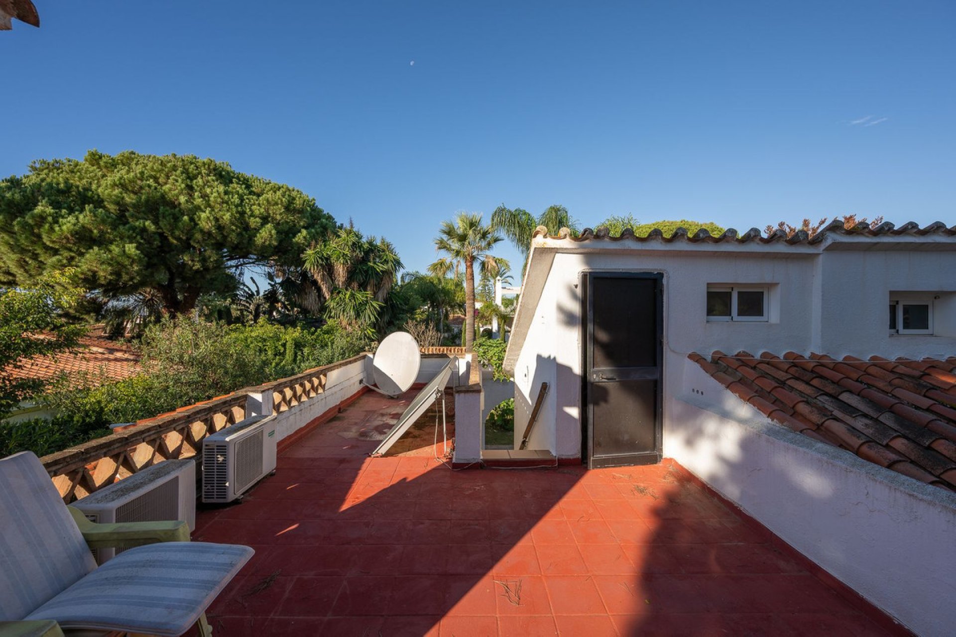 Resale - House - Detached Villa - Marbella - Marbesa