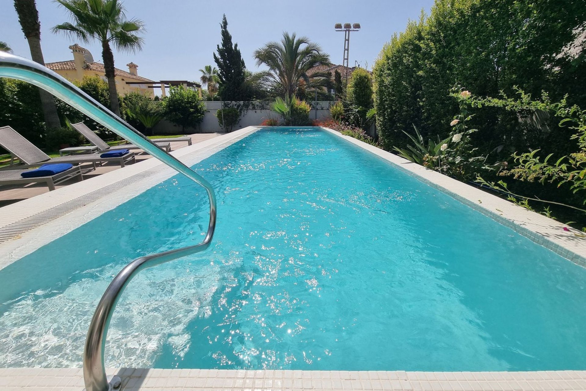 Resale - House - Detached Villa - Marbella - Marbesa