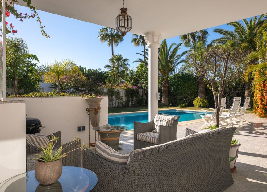 Resale - House - Detached Villa - Marbella - Marbesa