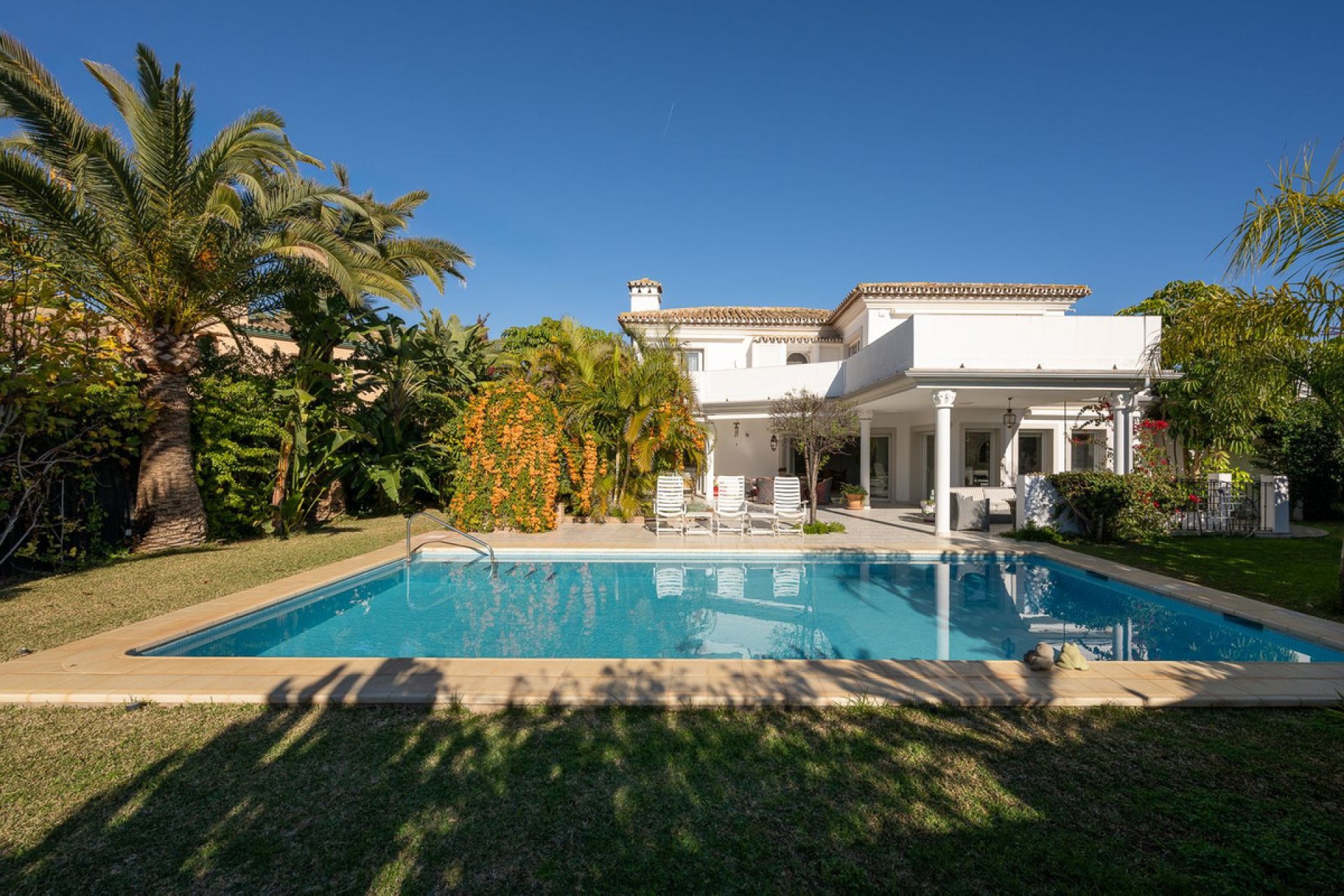 Resale - House - Detached Villa - Marbella - Marbesa