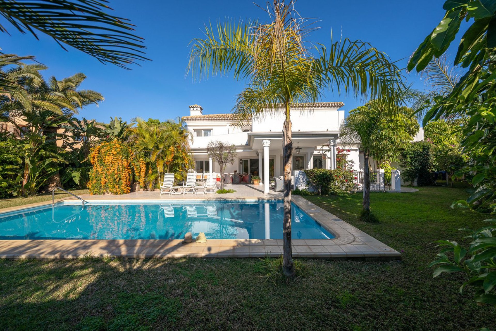 Resale - House - Detached Villa - Marbella - Marbesa