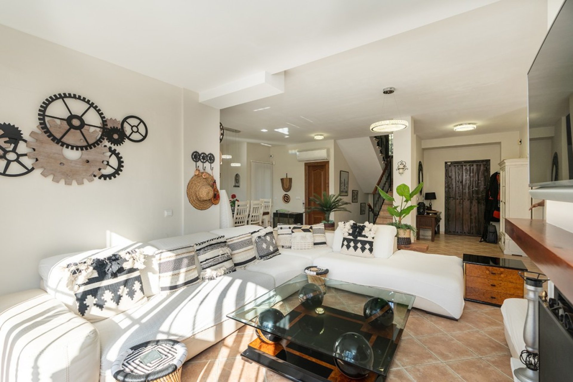 Resale - House - Detached Villa - Marbella - Marbesa