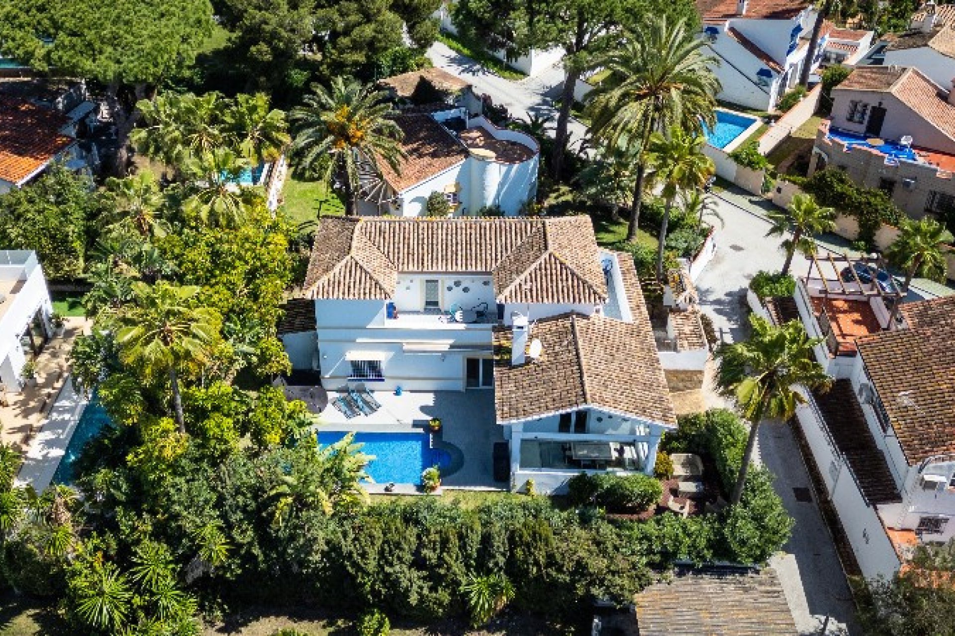 Resale - House - Detached Villa - Marbella - Marbesa