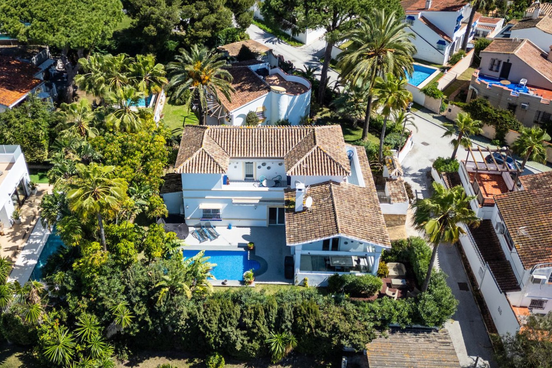 Resale - House - Detached Villa - Marbella - Marbesa