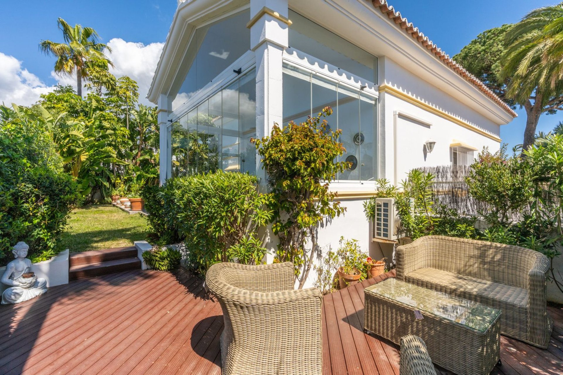 Resale - House - Detached Villa - Marbella - Marbesa
