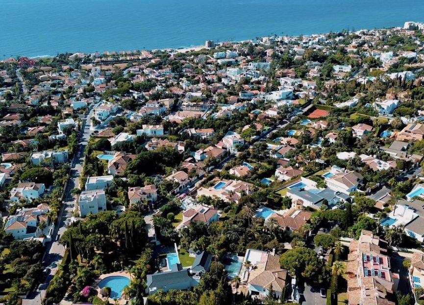 Resale - House - Detached Villa - Marbella - Marbesa