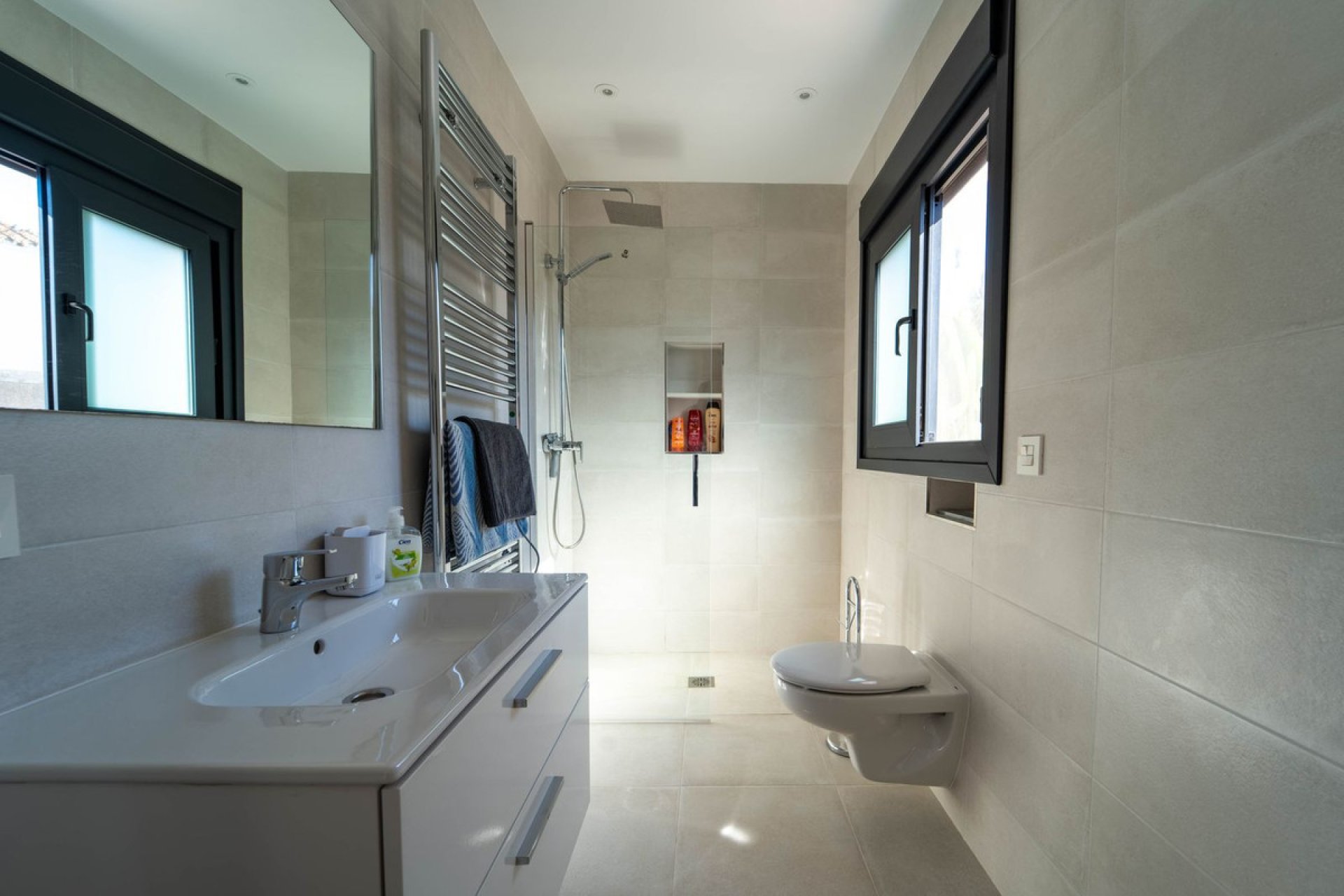 Resale - House - Detached Villa - Marbella - Marbesa