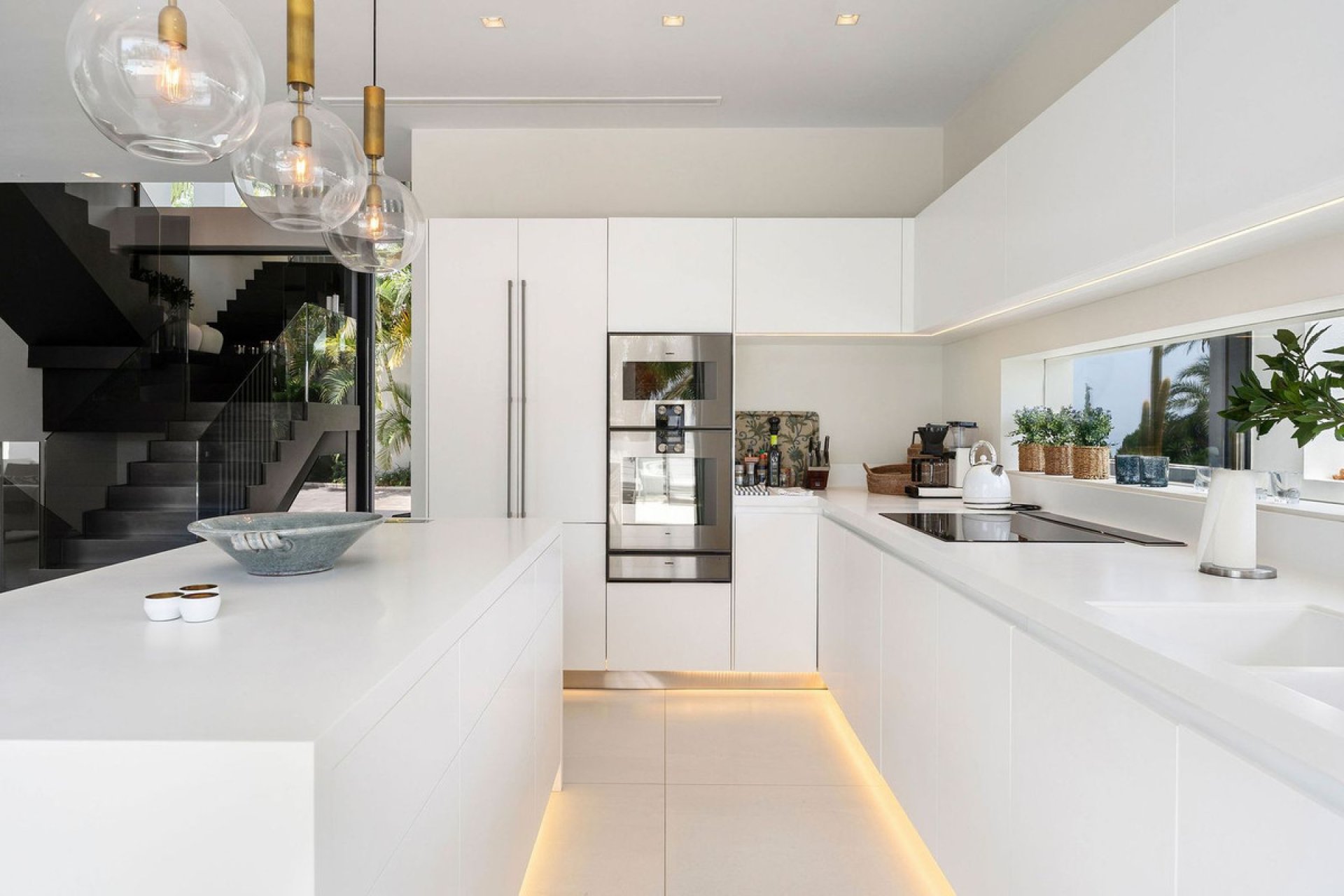 Resale - House - Detached Villa - Marbella - Nagüeles