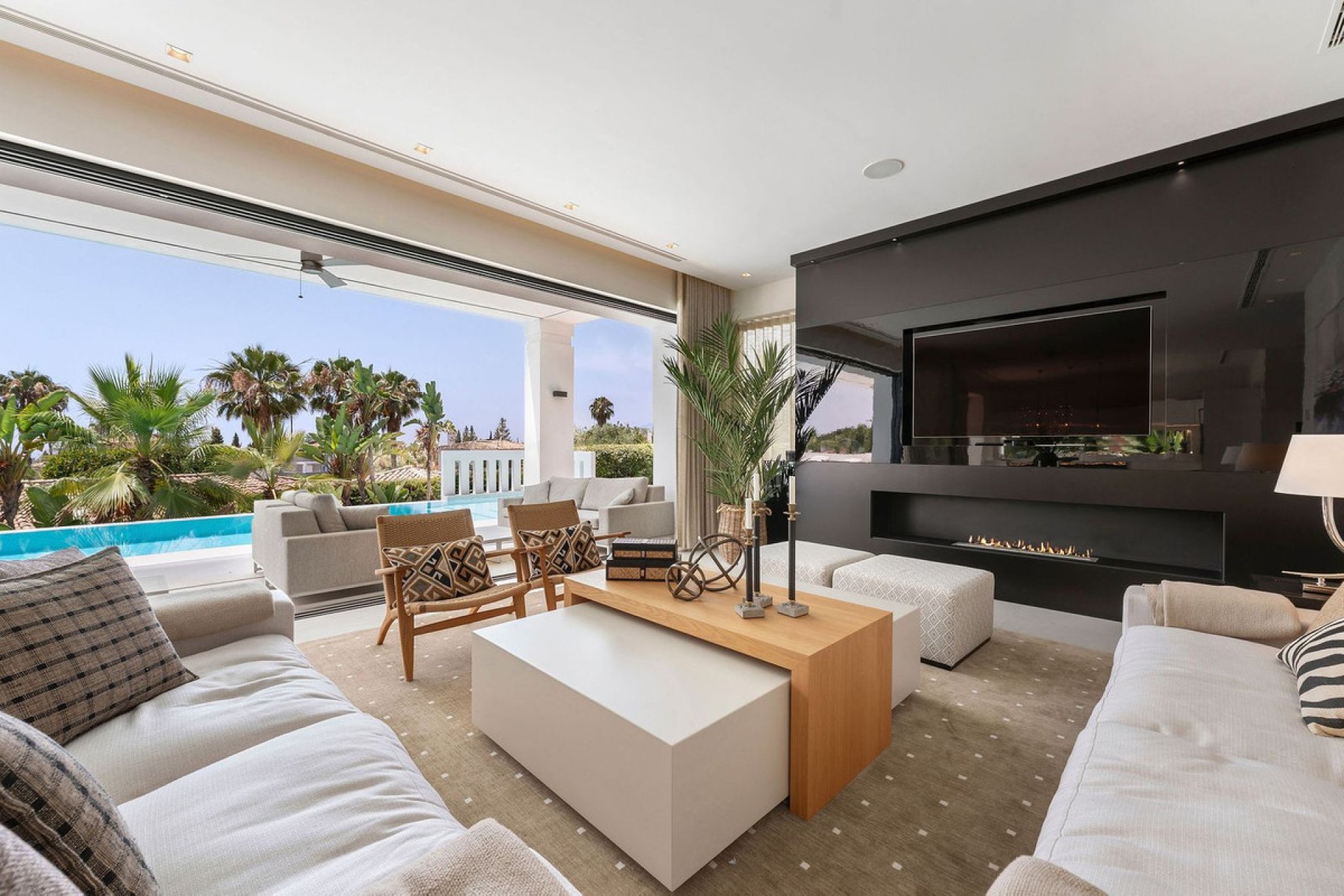 Resale - House - Detached Villa - Marbella - Nagüeles