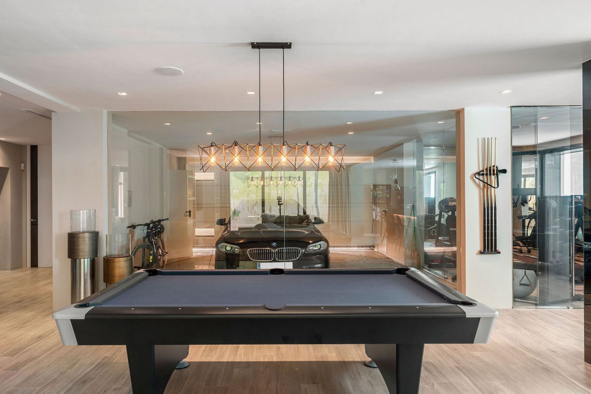 Resale - House - Detached Villa - Marbella - Nagüeles