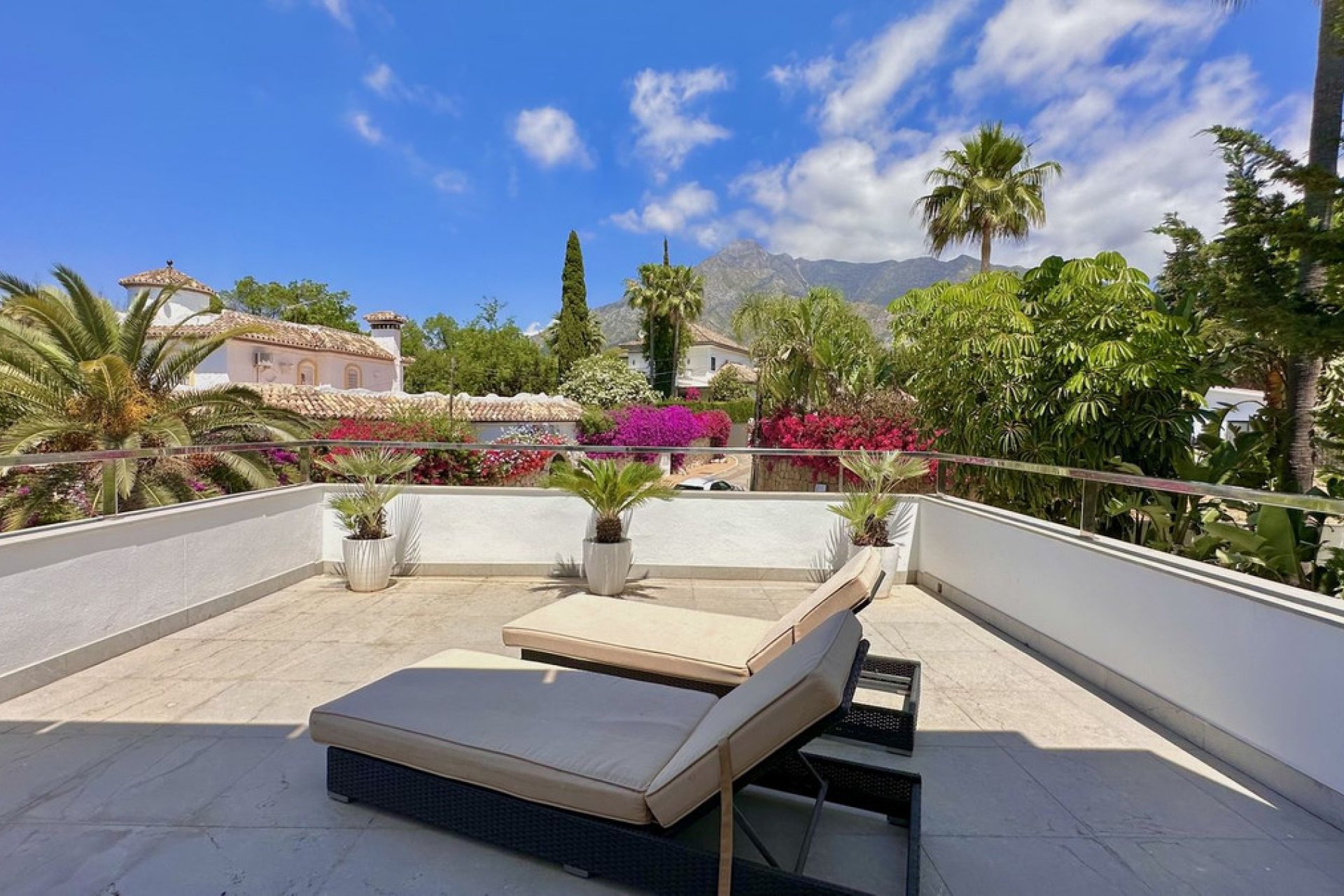 Resale - House - Detached Villa - Marbella - Nagüeles