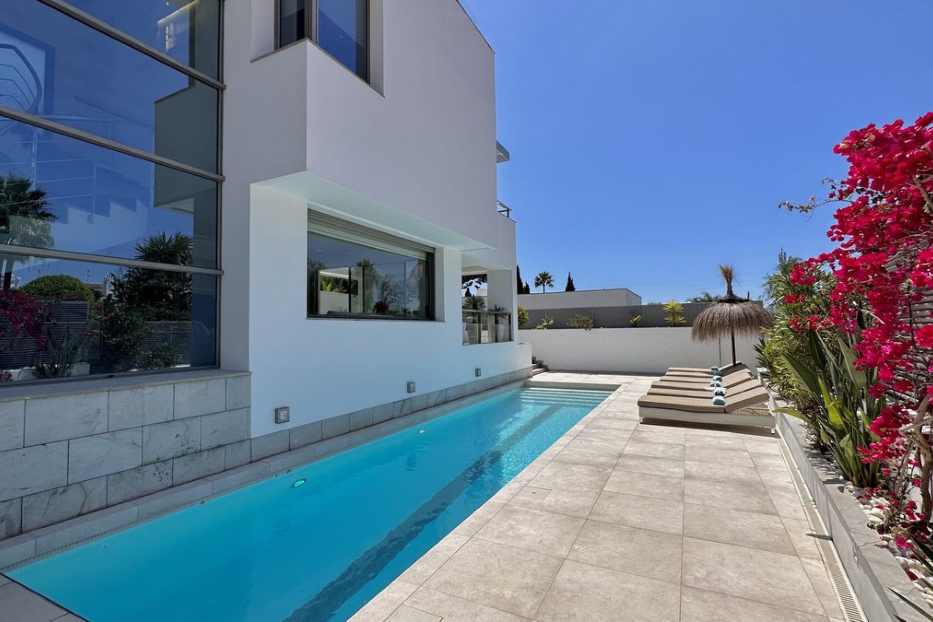 Resale - House - Detached Villa - Marbella - Nagüeles