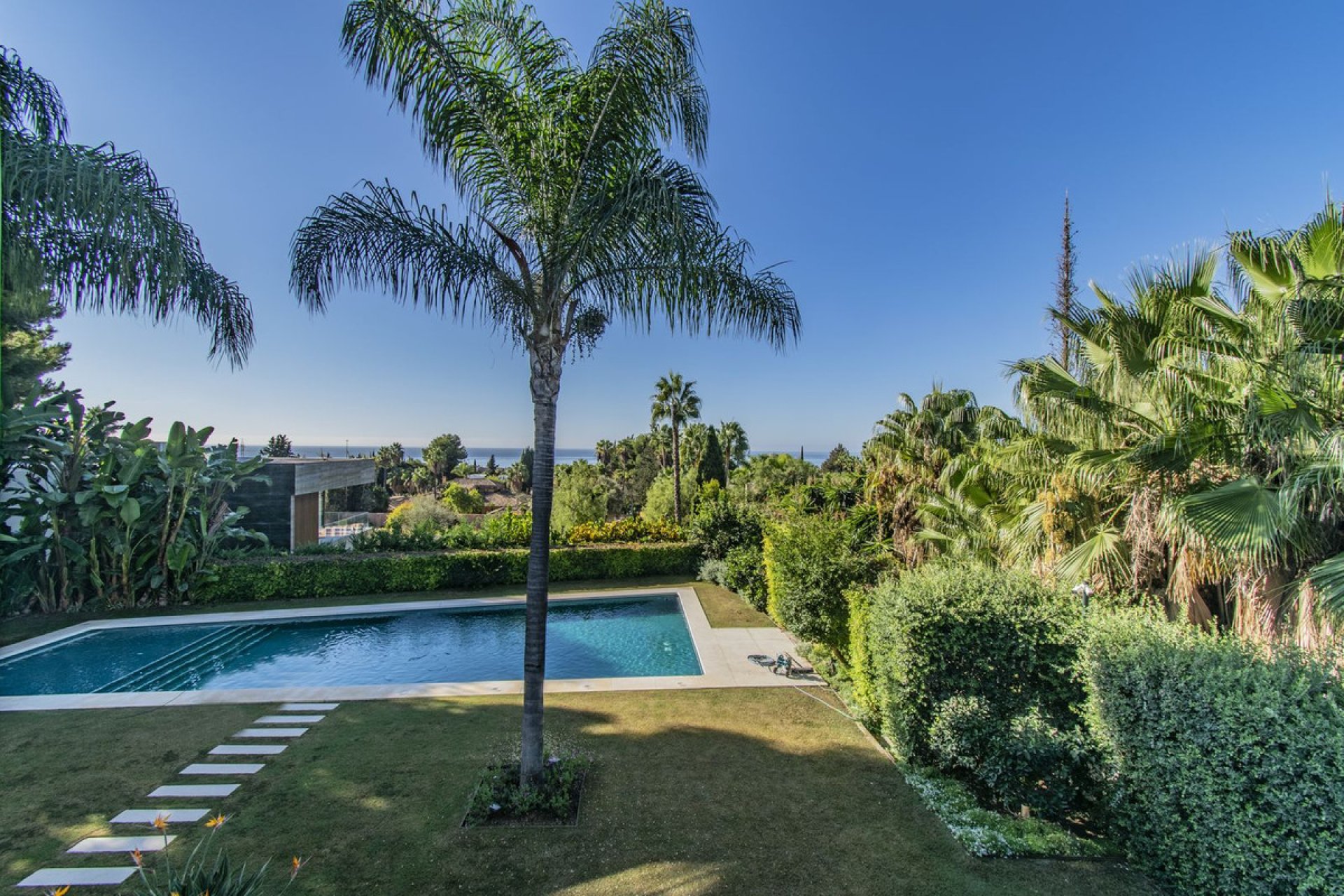 Resale - House - Detached Villa - Marbella - Nagüeles