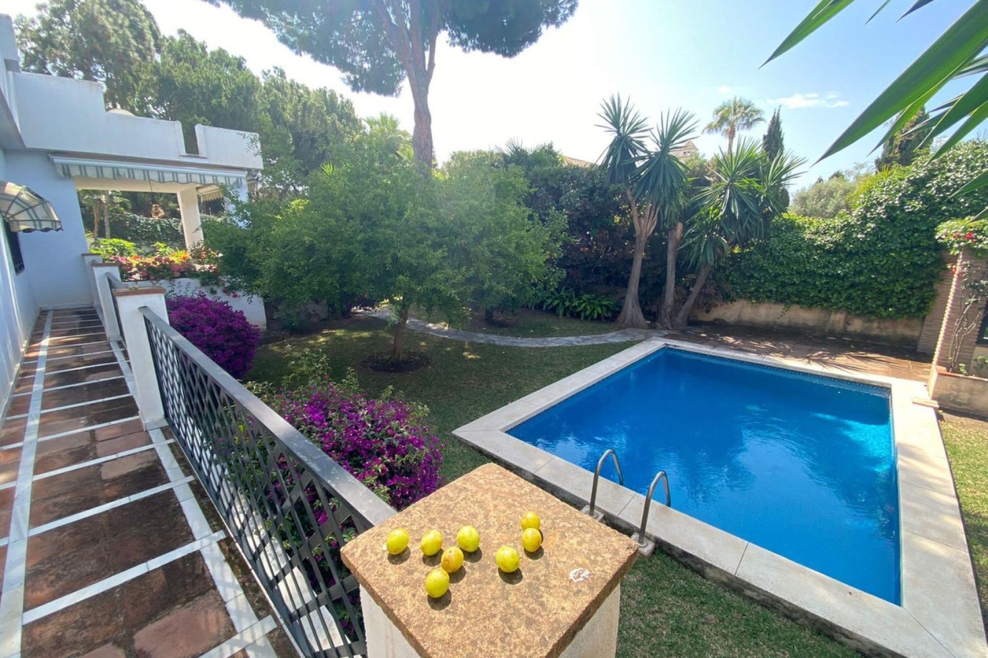 Resale - House - Detached Villa - Marbella - Nagüeles