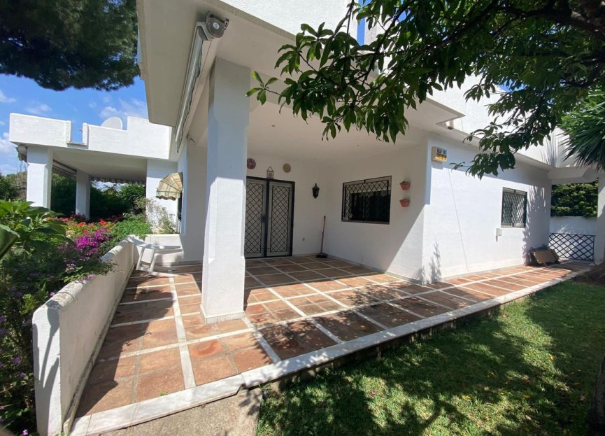 Resale - House - Detached Villa - Marbella - Nagüeles