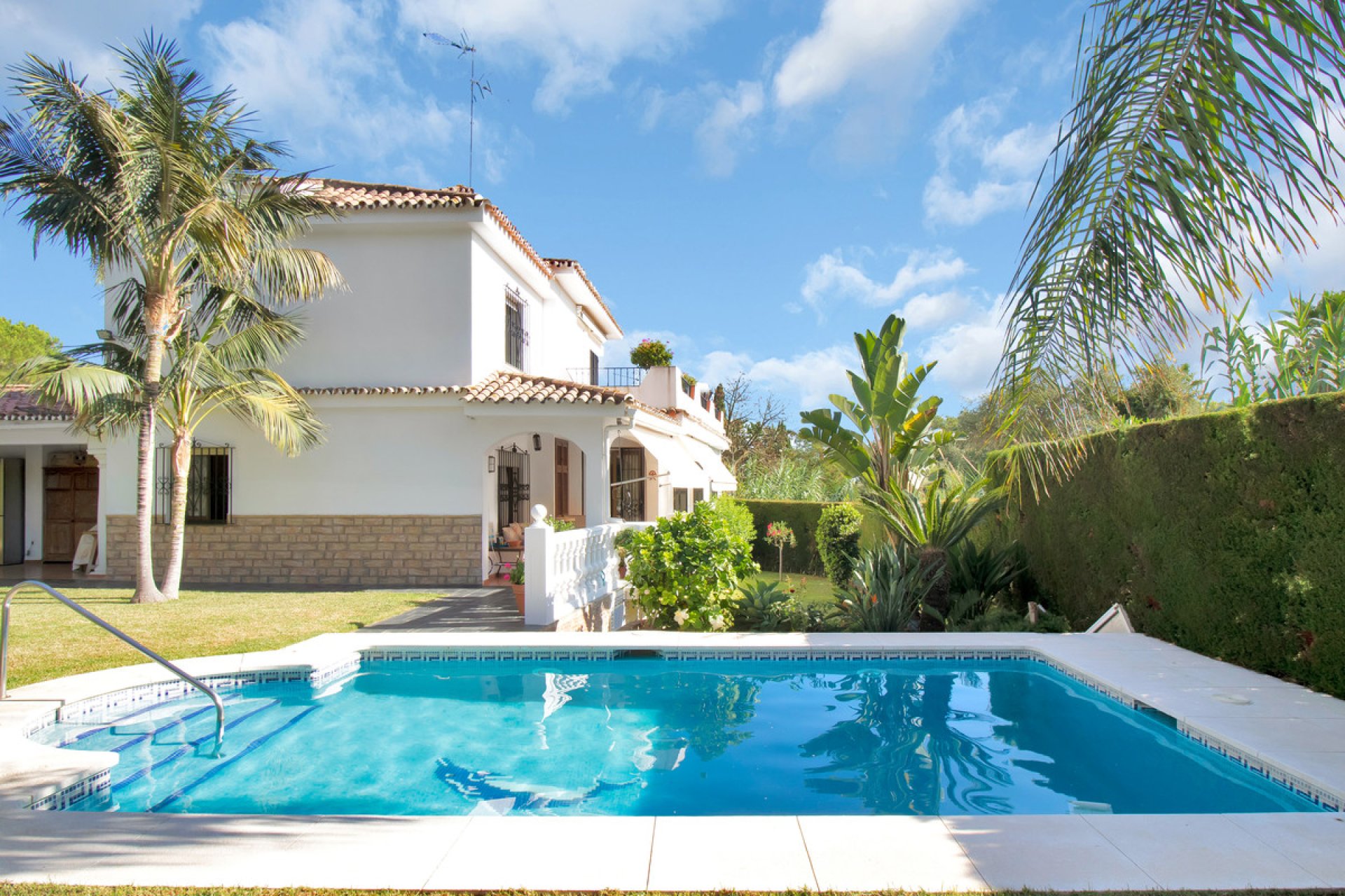 Resale - House - Detached Villa - Marbella - Nagüeles