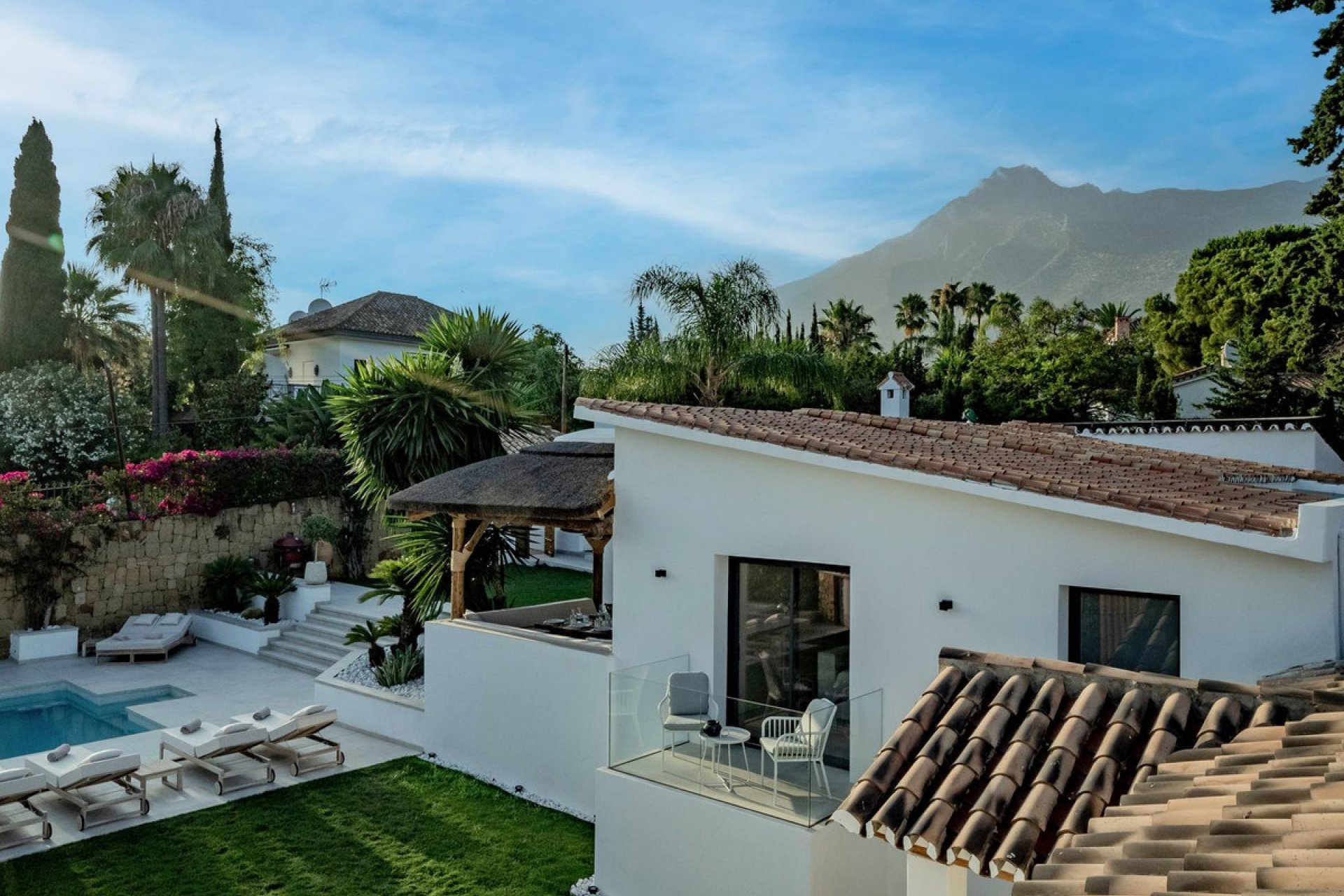 Resale - House - Detached Villa - Marbella - Nagüeles