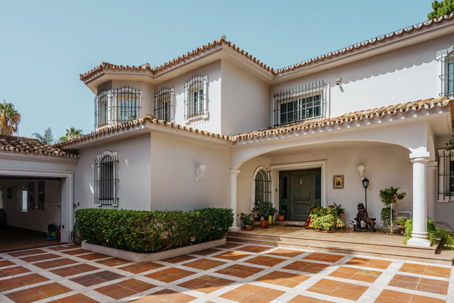 Resale - House - Detached Villa - Marbella - Nagüeles