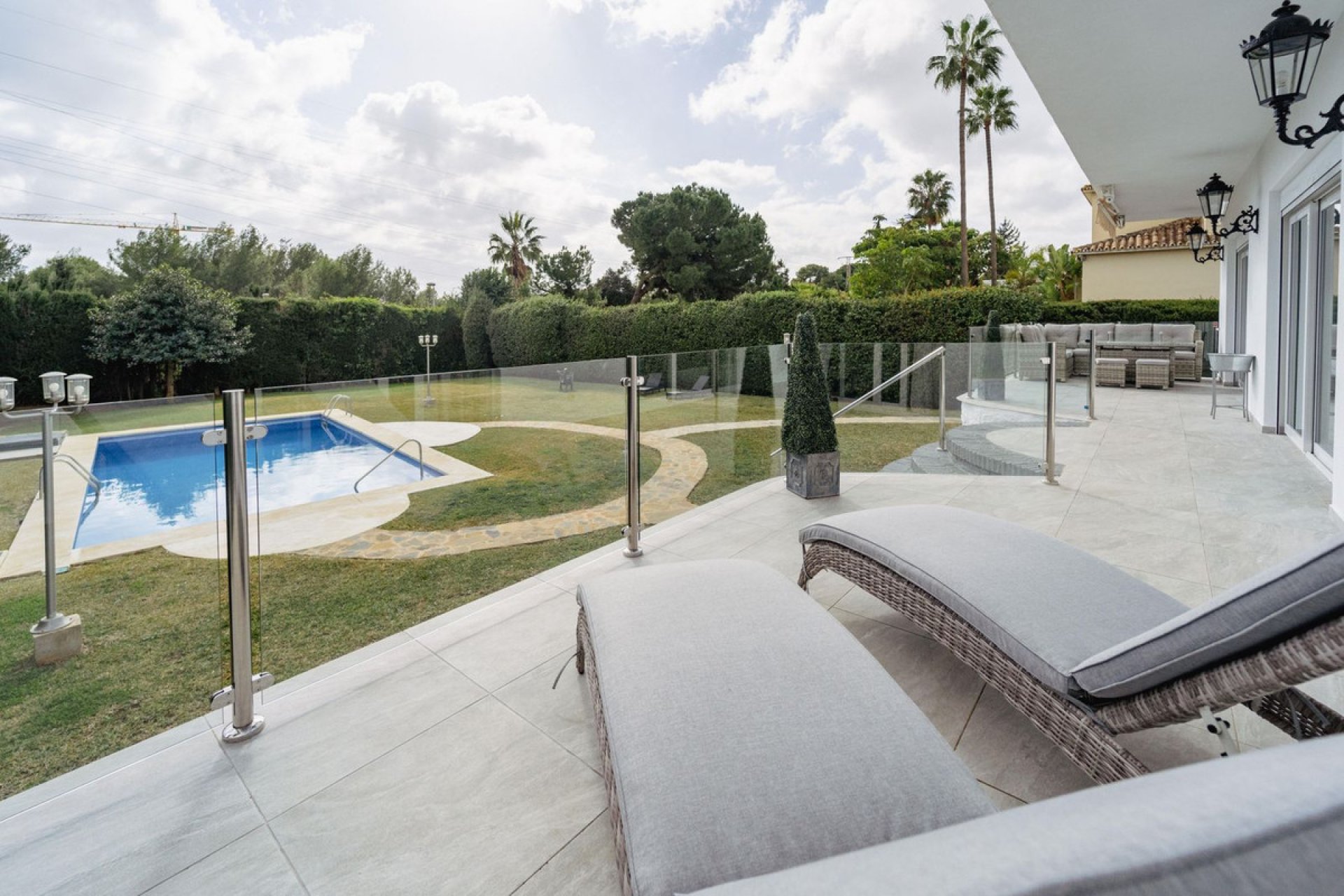 Resale - House - Detached Villa - Marbella - Nagüeles