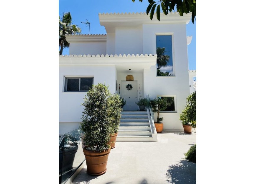 Resale - House - Detached Villa - Marbella - Nagüeles